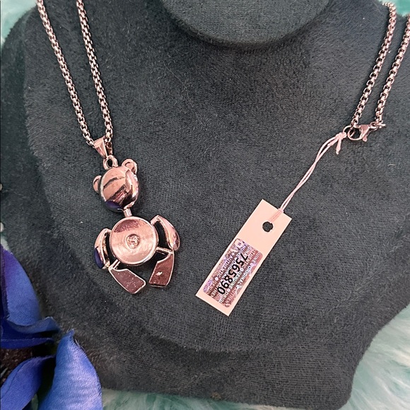 Silver Teddy Bear Necklace Silver 3D With Moving Parts NEW! - Picture 5 of 5